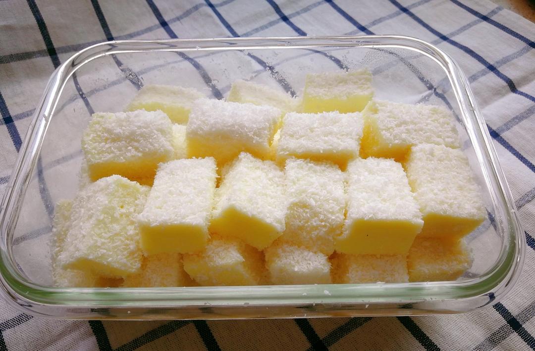 完胜85度C牛奶椰丝小方