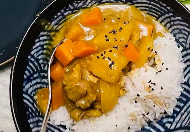 零失败日式咖喱鸡肉饭！！最正宗日本家庭做法！简单又好吃！