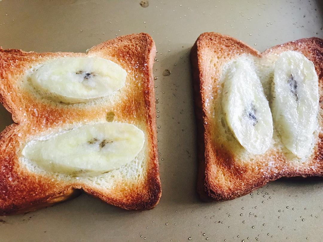 香蕉烤吐司