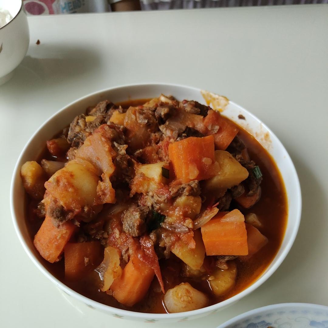 牛肉炖土豆