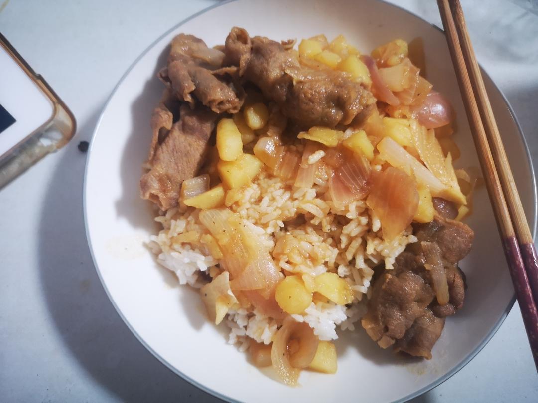 好吃到舔碗底的土豆肥牛拌饭