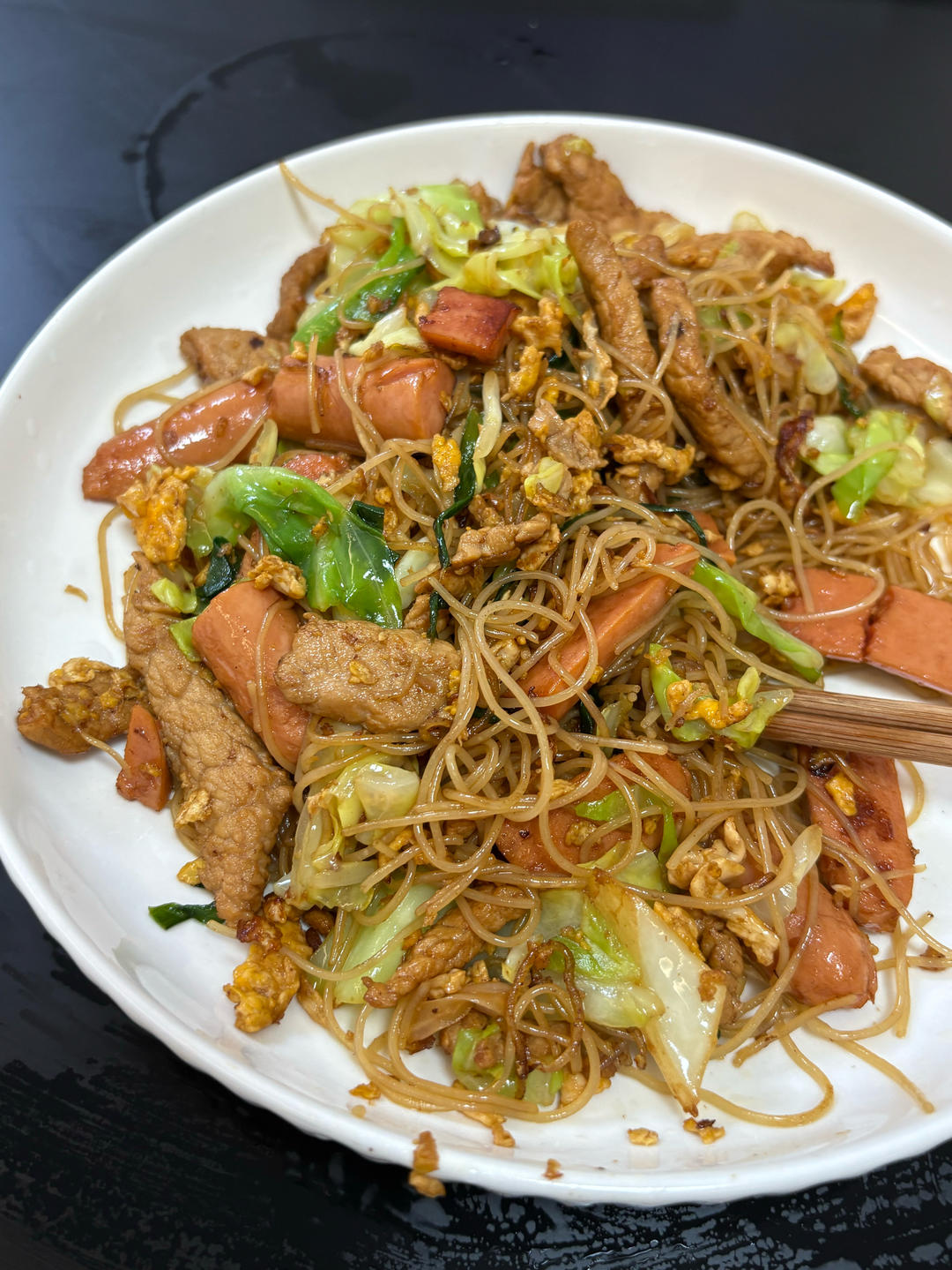 肉丝包菜炒米粉