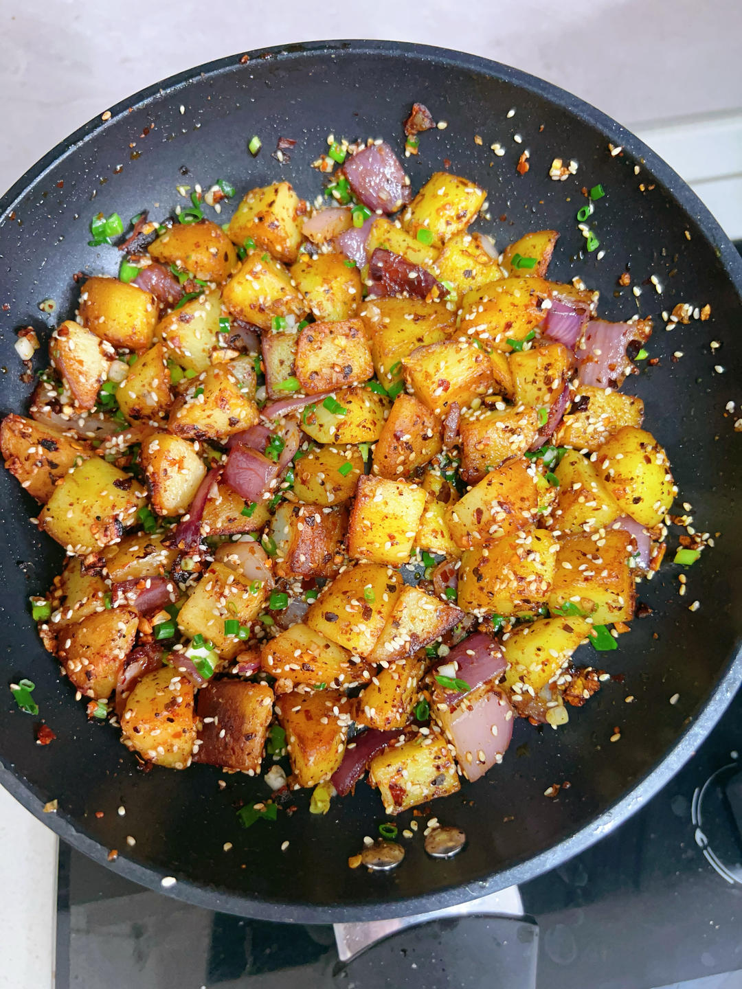 秒杀路边摊！香气扑鼻的【香辣孜然土豆】