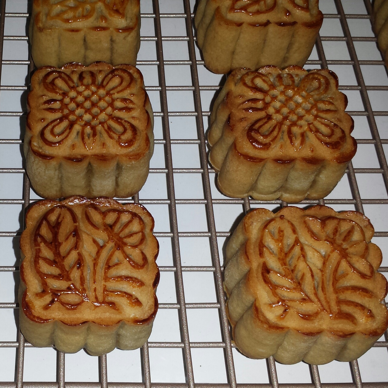 栗蓉蛋黄月饼
