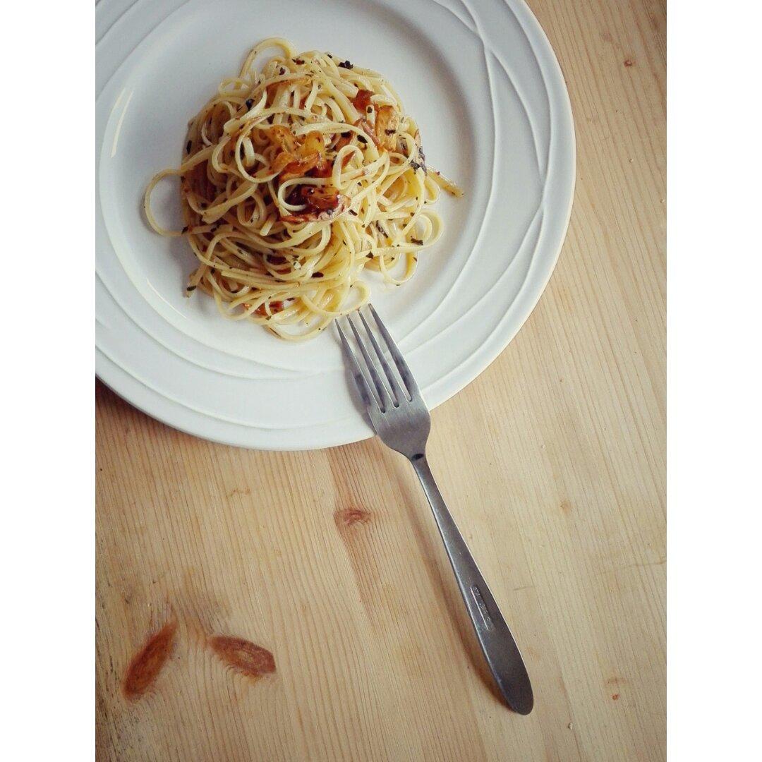 谢熊猫君｜大蒜橄榄油炒面