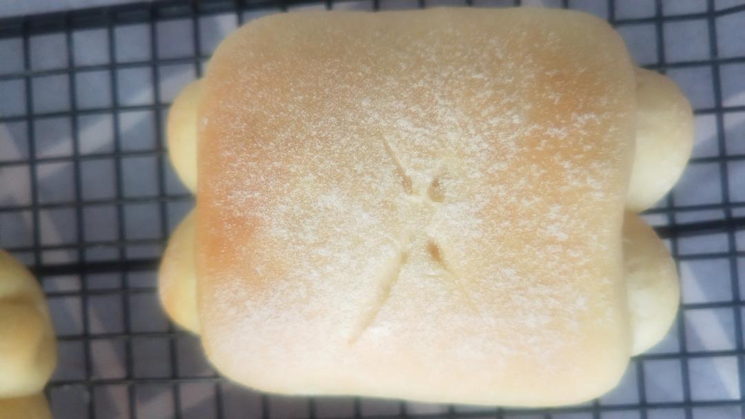 牛奶软面包