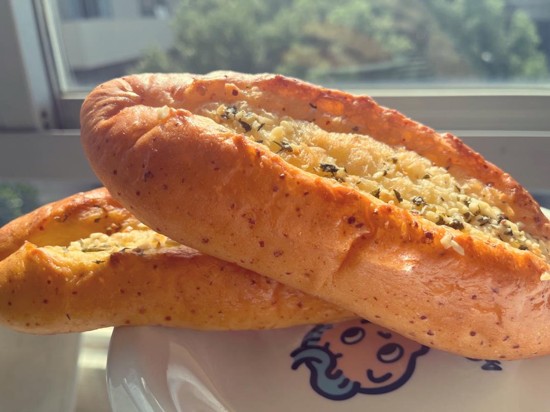 【复刻山姆蒜香乳酪软法面包】香气天花板！