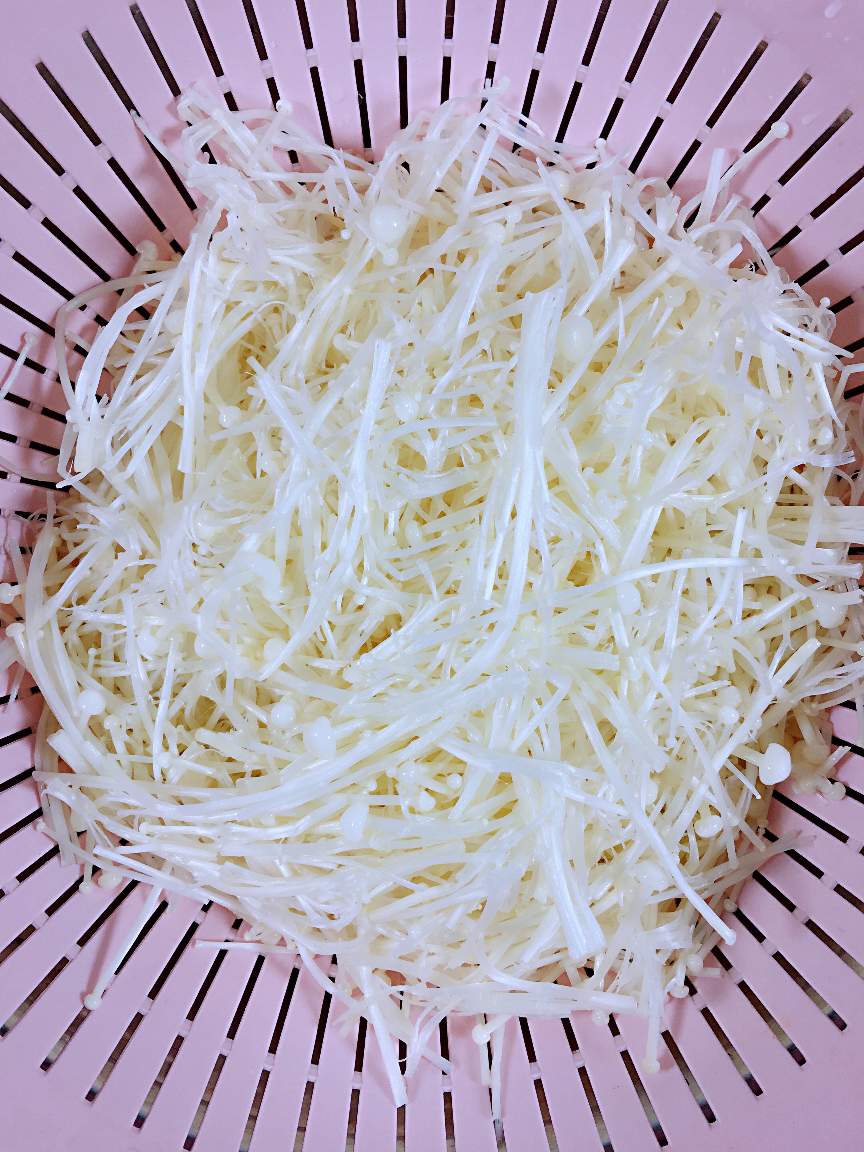 超级简单的清蒸菜·蒜茸金针菇的做法 步骤3