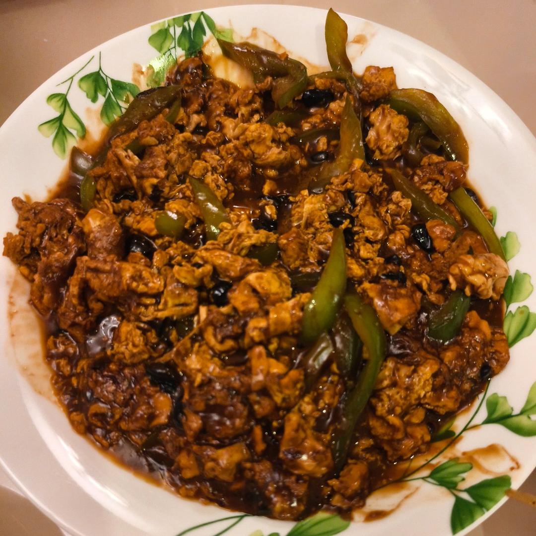 超级下饭的青椒炒鸡蛋