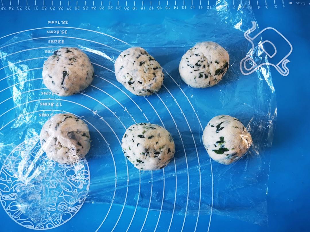 玉米面菜饼子（贴饼子）