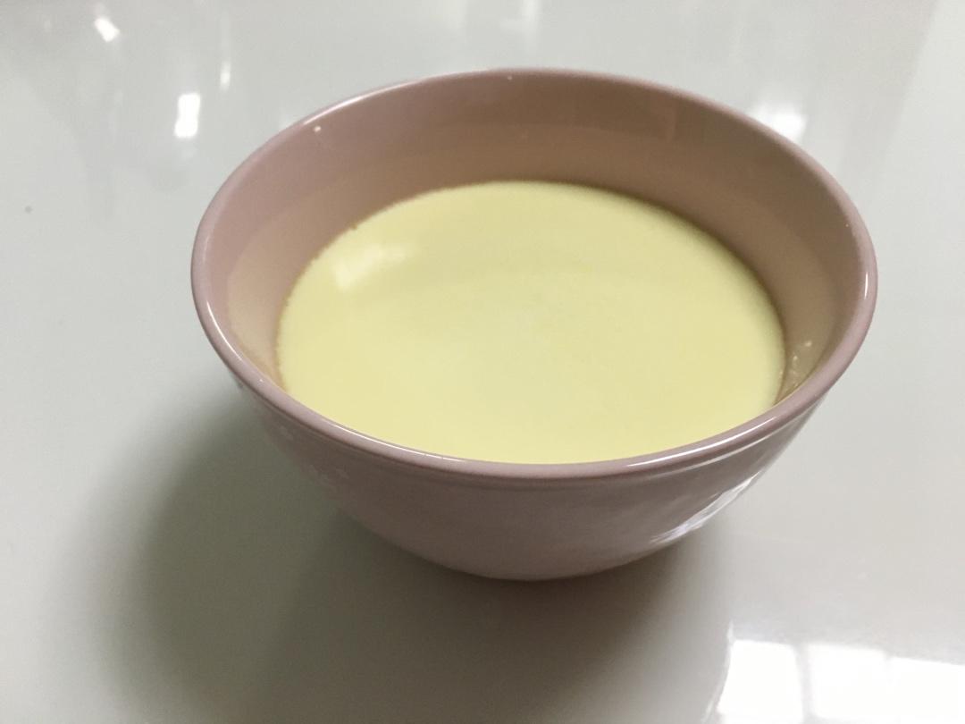 嫩滑牛奶炖蛋