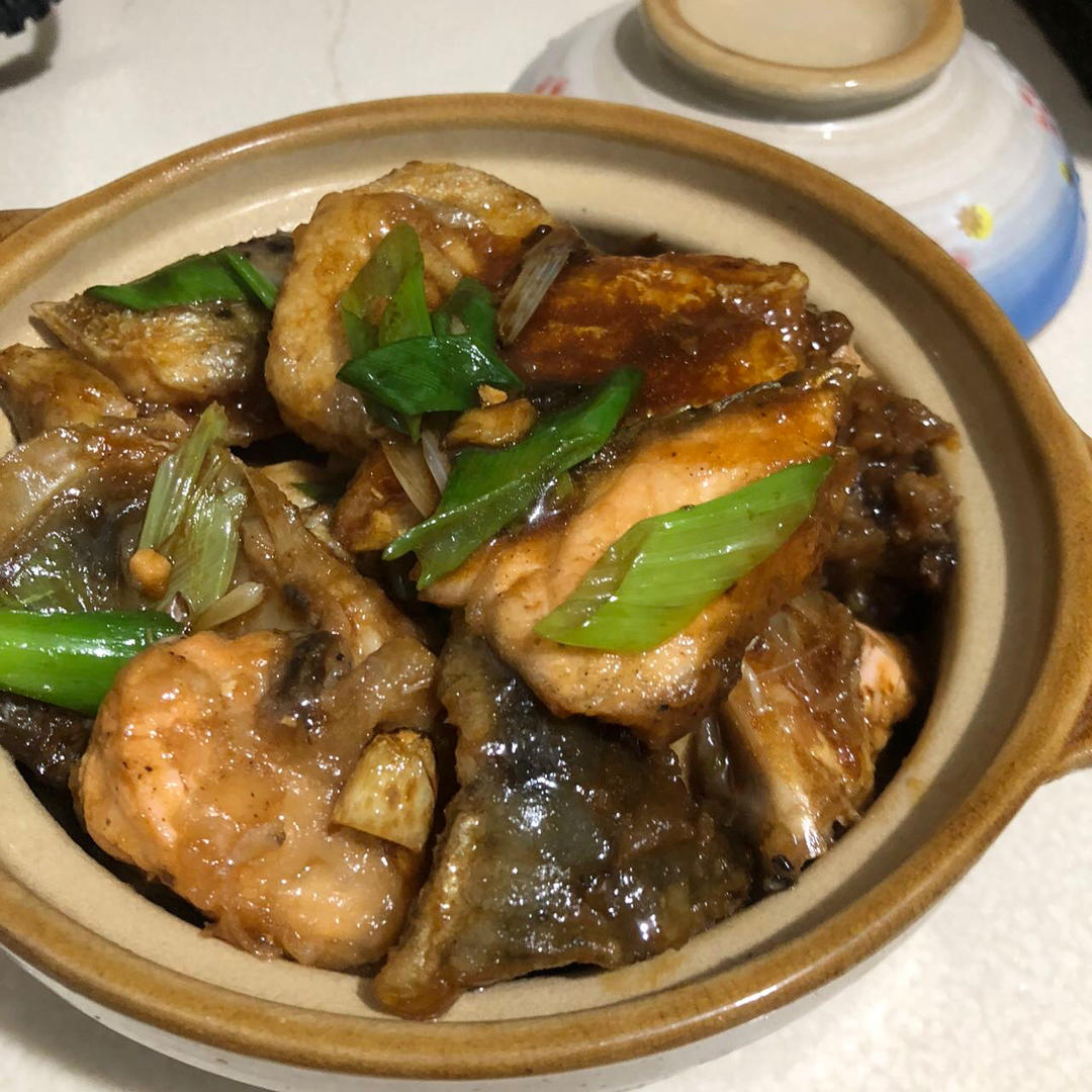 三文鱼腩煲