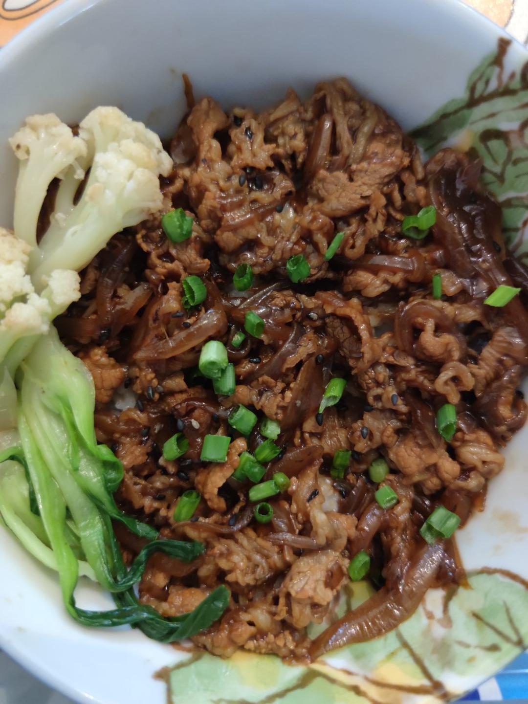 💕100%成功!!!🍱招牌肥牛饭专门店秘方·秒杀日本吉野家食其家！日式多汁牛肉饭 /嫩肥牛盖饭/牛肉饭/肥牛丼（超简单快速完美版）✨