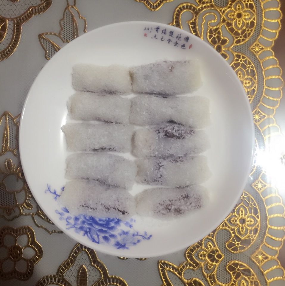 椰蓉红豆麻薯卷