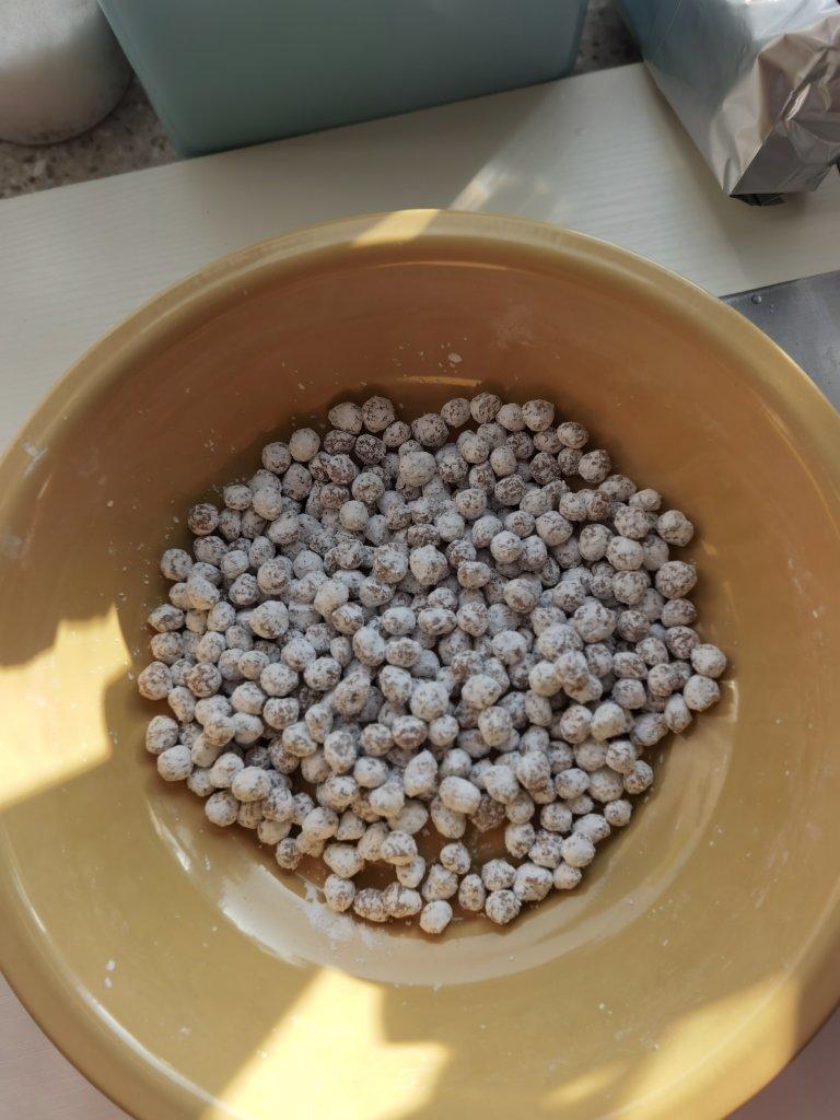 奶茶里的珍珠（超详细的做法）