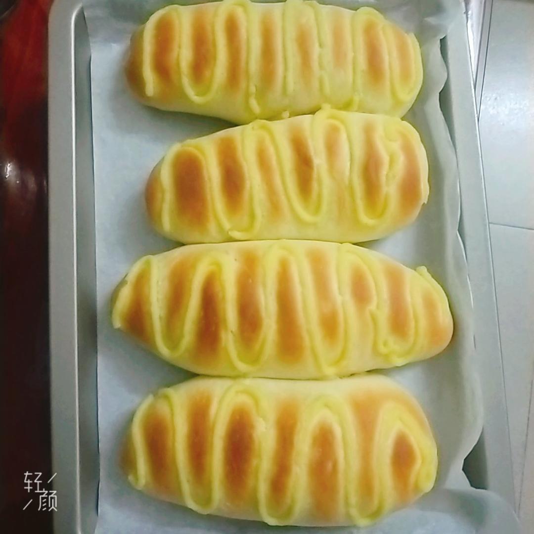 芒果鲜奶雪露面包