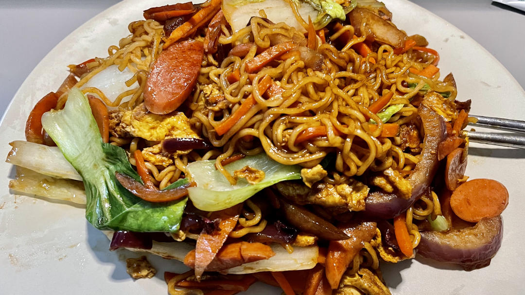 路边摊风味炒方便面