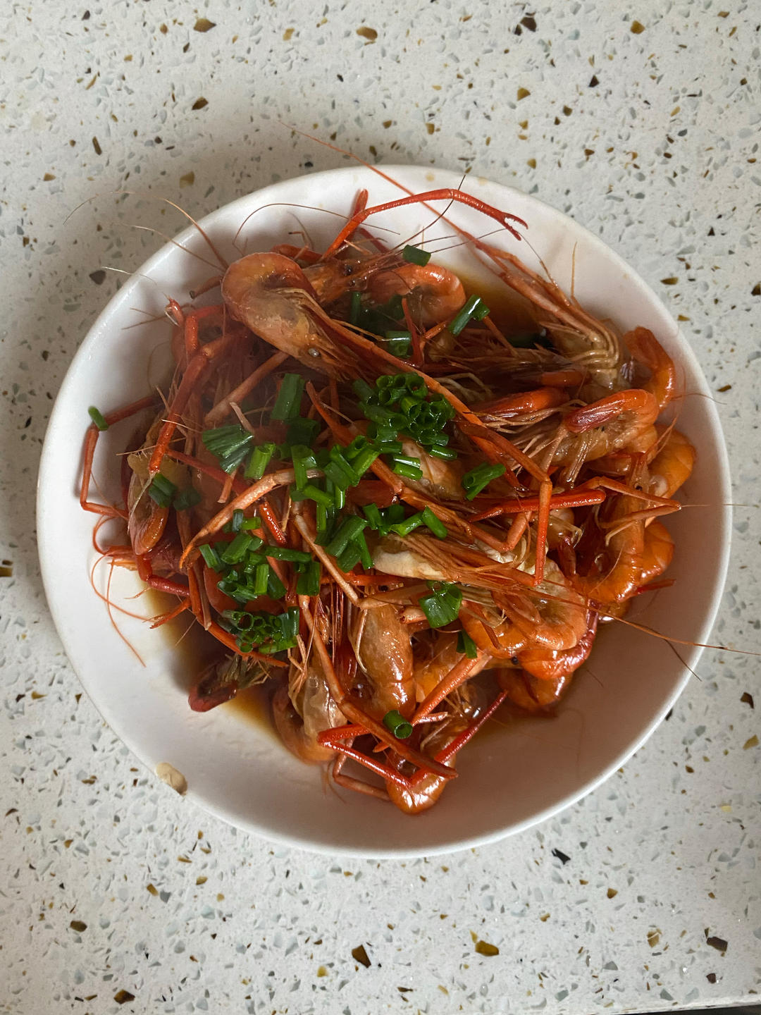 完爆各大餐馆的油爆小河虾