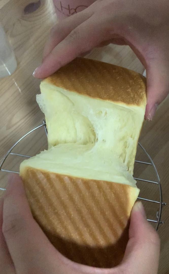 软到不知所措的牛奶卷