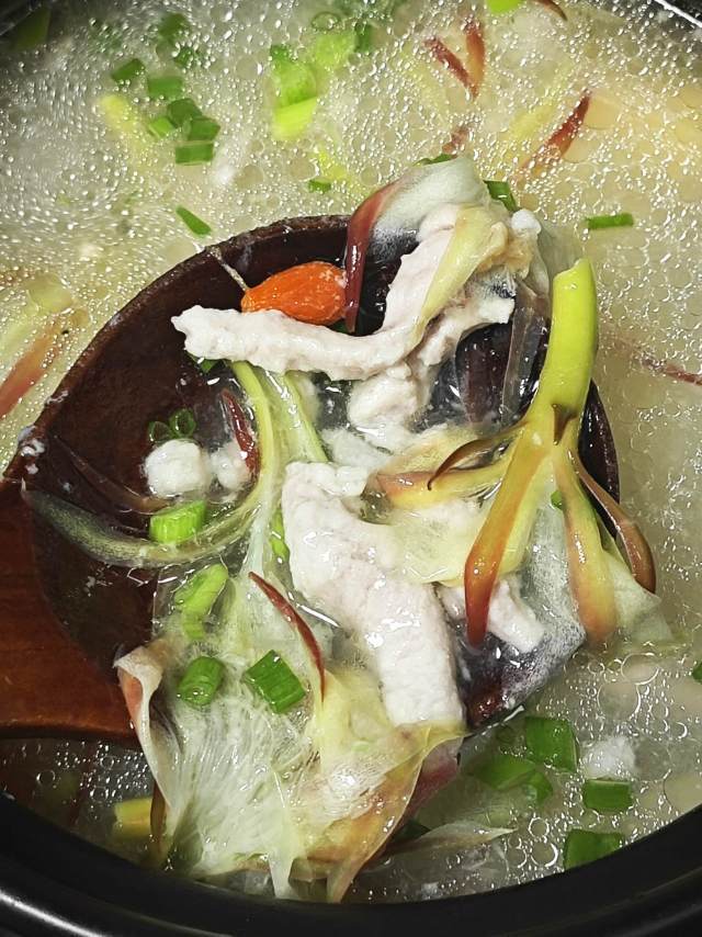 昙花肉片汤