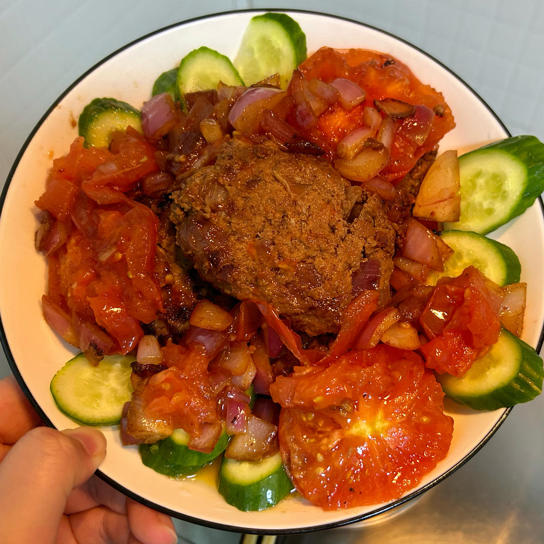 常备餐之好吃多汁的汉堡牛肉饼