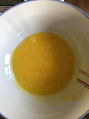 老味道～蛋酥花生米（烤箱版）的做法 步骤2