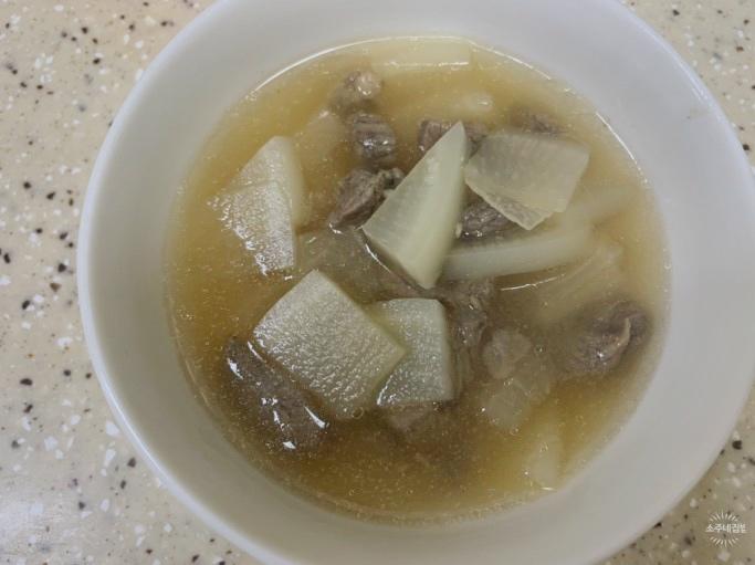 韩式牛肉萝卜汤소고기무국的做法