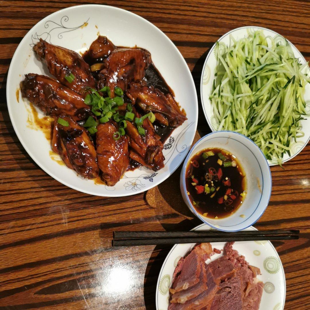 外婆教我的红烧鸡翅·连汤汁都狠好吃！！！
