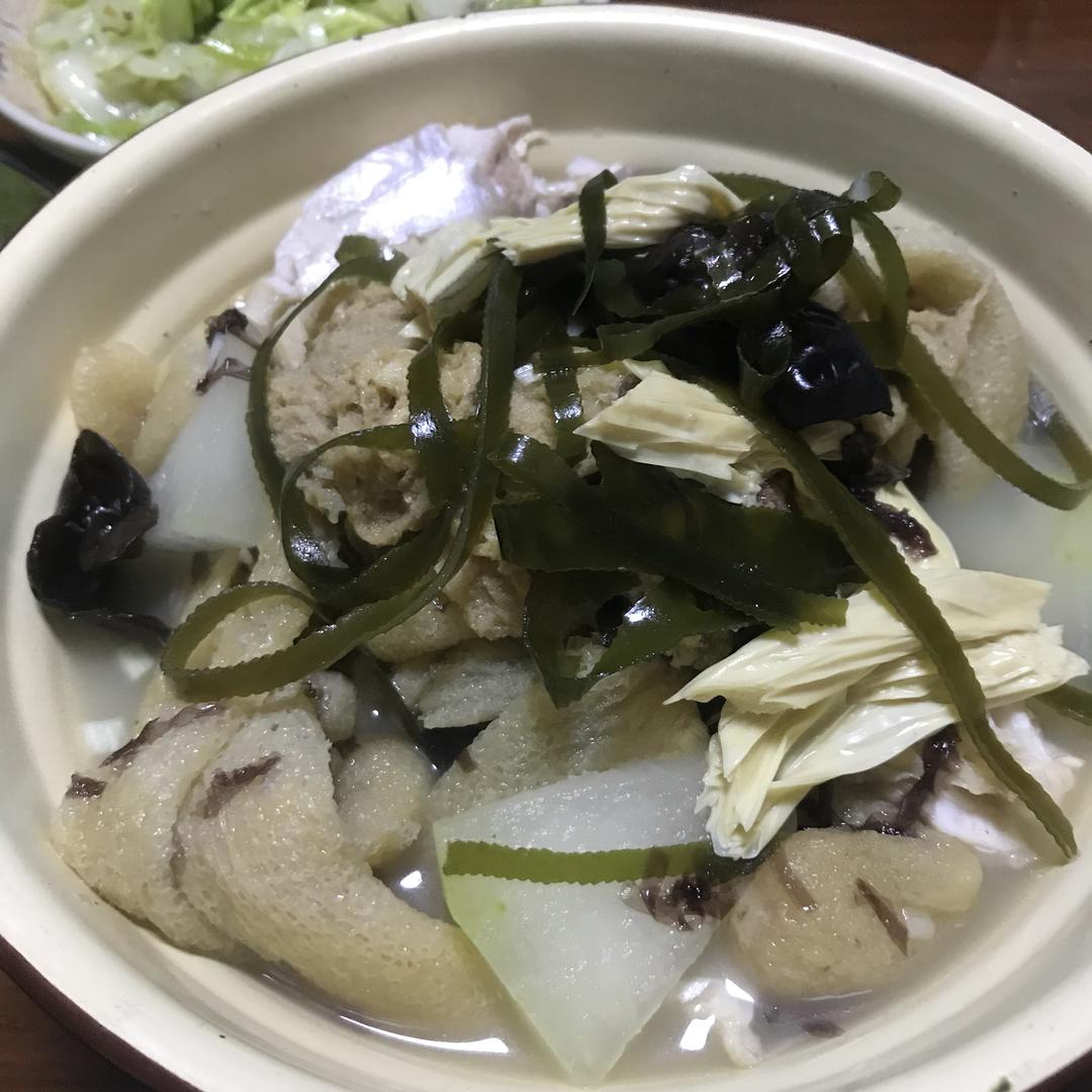 炖鱼头
