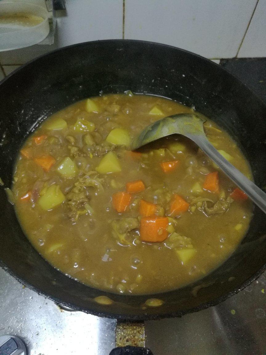 日式咖喱牛肉饭