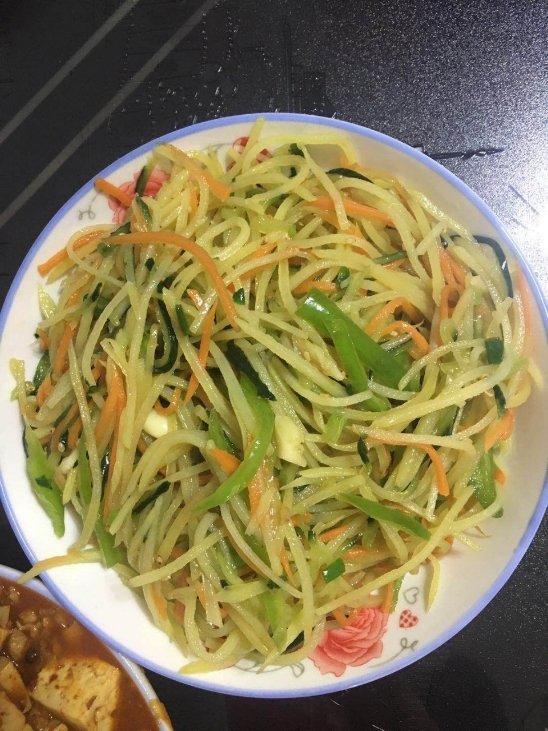 凉拌土豆丝