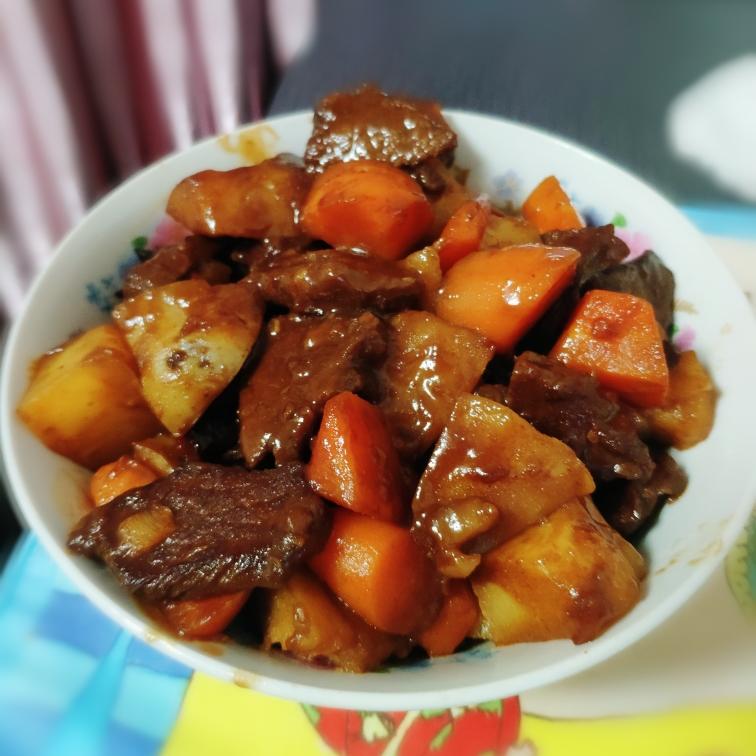 红烧牛肉土豆