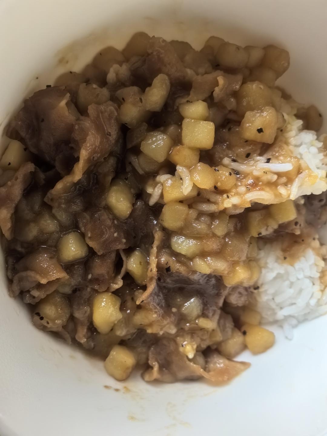 好吃到舔碗底的土豆肥牛拌饭