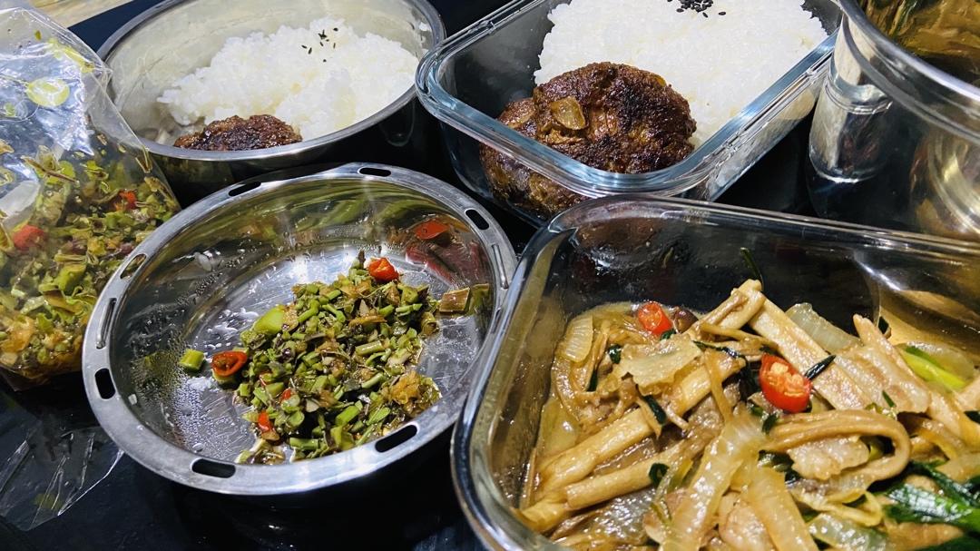 大腿的盒饭便当