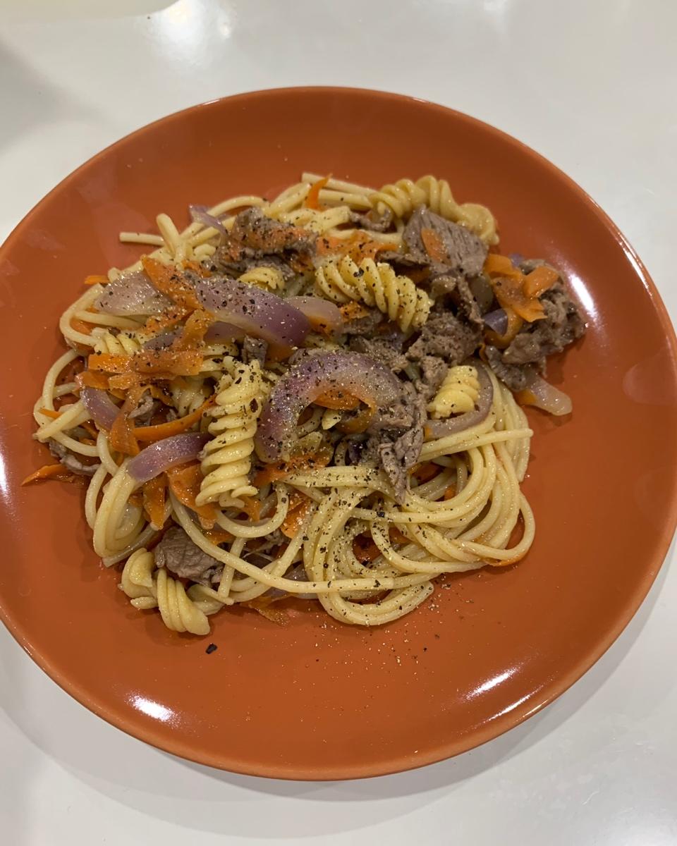 黑椒牛肉炒意大利面