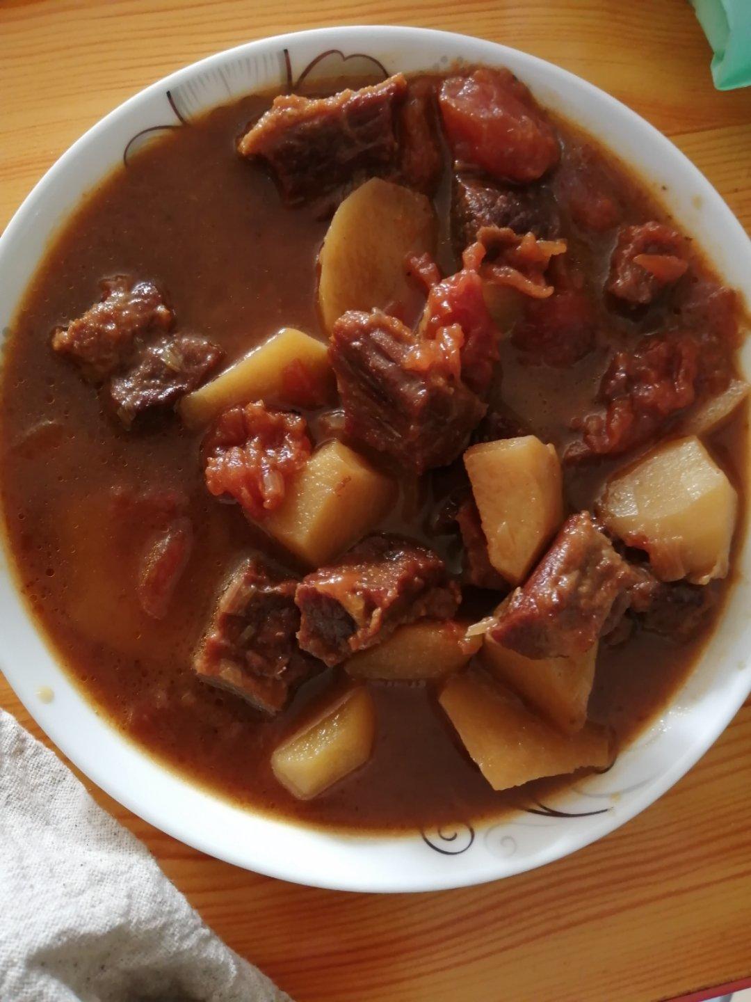 番茄土豆炖牛腩