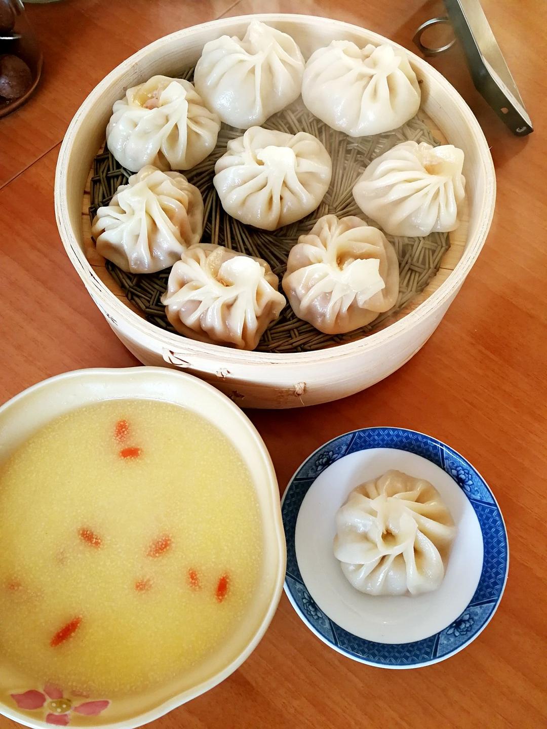 老师傅传授的小笼包