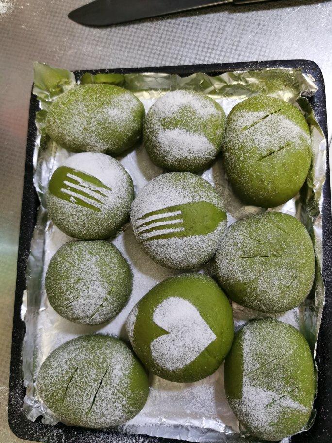 抹茶豆沙奶酪软欧包