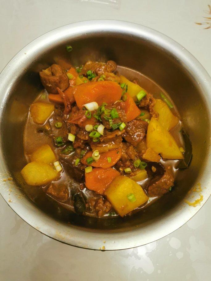 番茄土豆炖牛腩