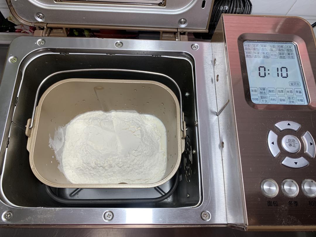 纯奶手撕吐司的做法 步骤1