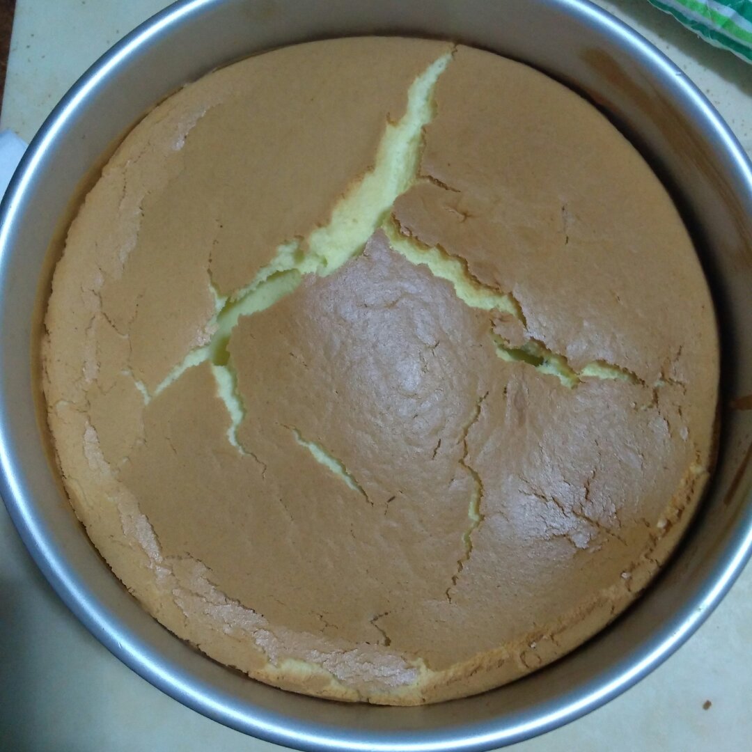 烤箱做蛋糕（戚风蛋糕的做法）