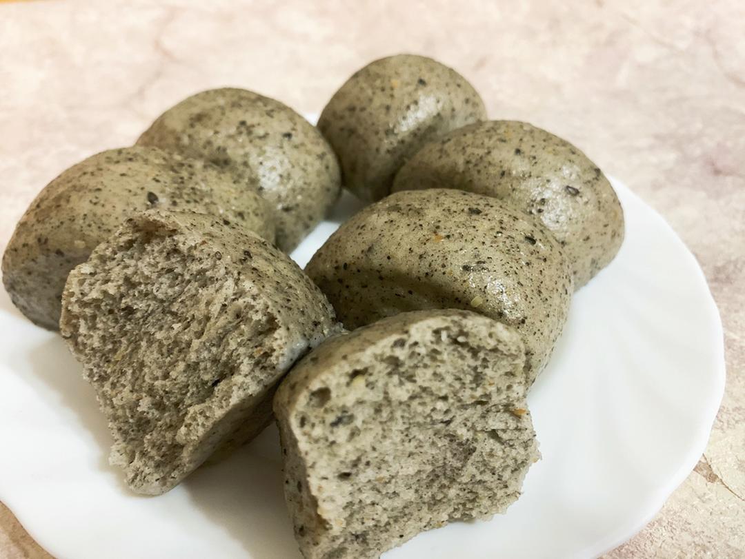 黑芝麻牛奶馒头的做法