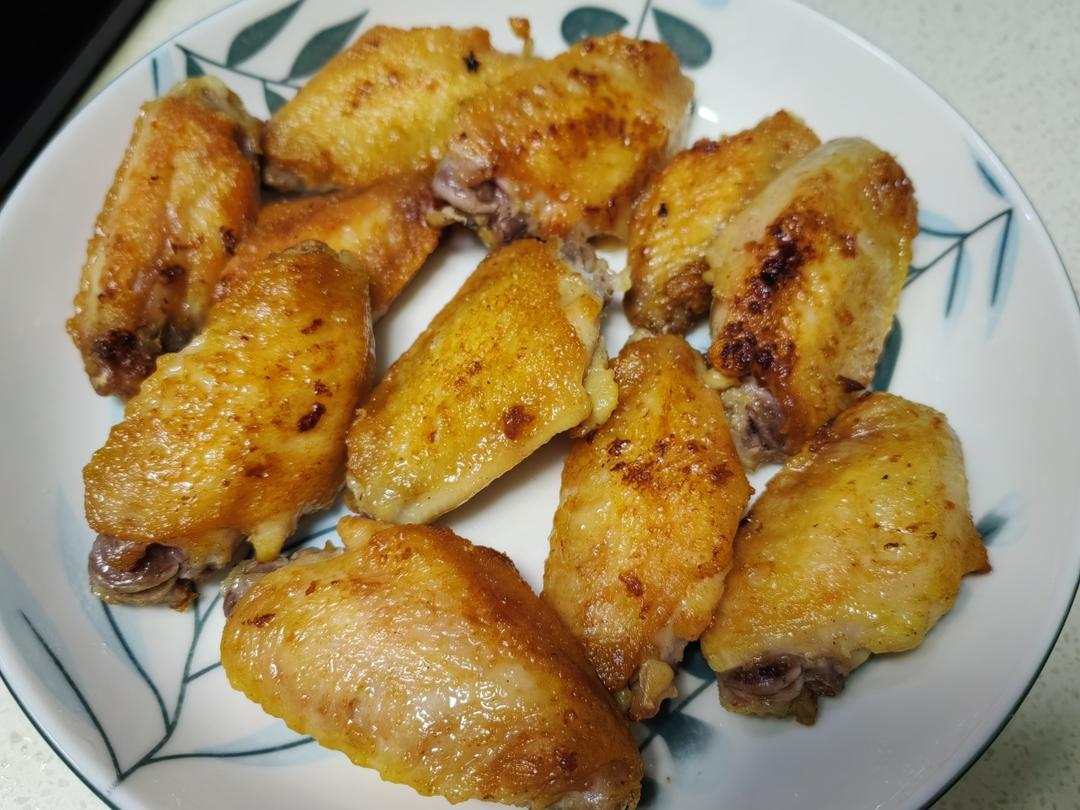 少油又香脆的盐煎鸡翅