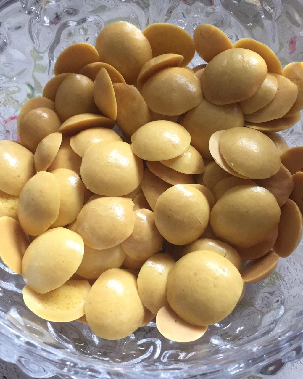 入口即化的无添加蛋黄溶豆