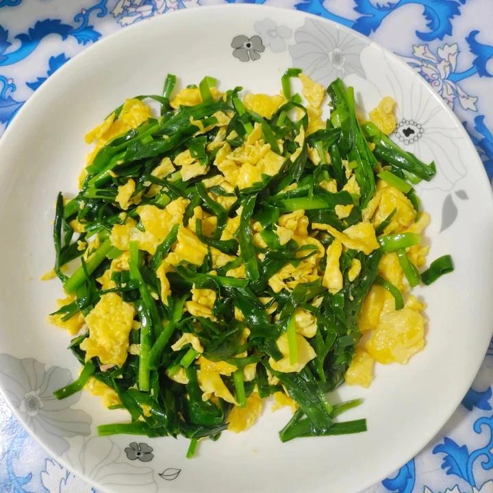 韭菜炒鸡蛋——三分钟快手下饭菜 掌握火候的秘诀