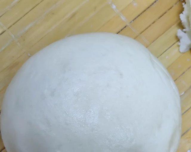 白面馒头(主要是教一个朋友怎么看发酵状态的)的做法