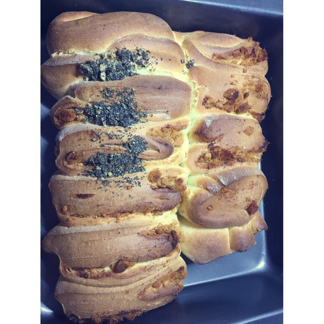 手撕千层肉松面包