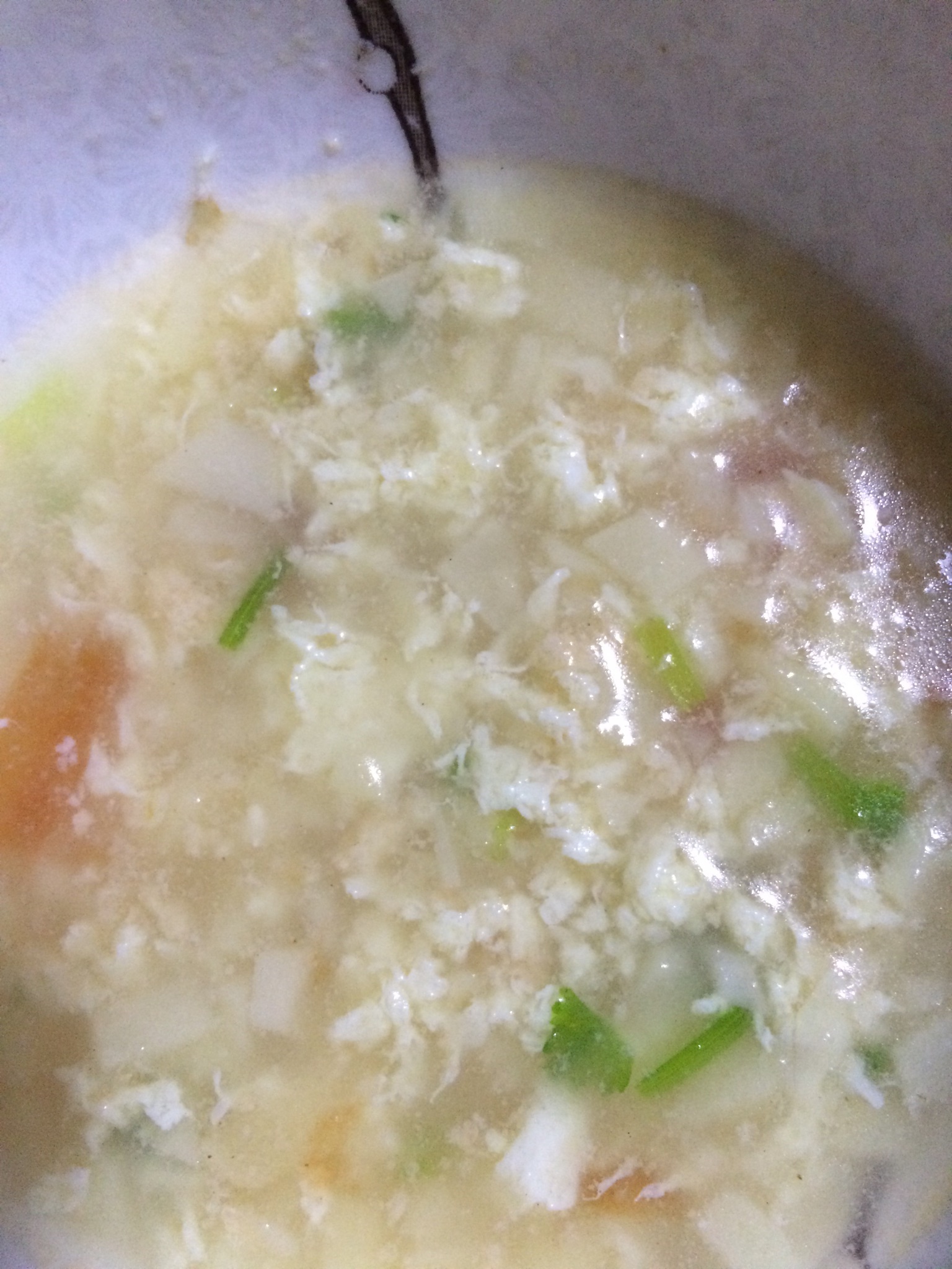 笋丁蛋汤的做法