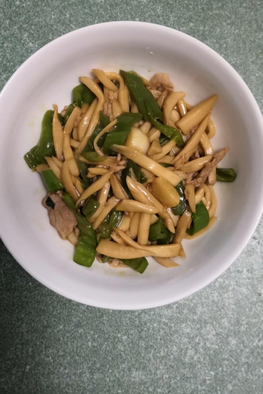 青椒素炒杏鲍菇