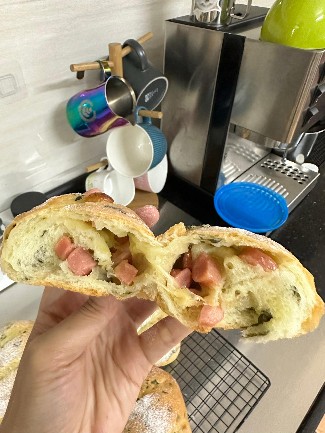 菠菜芝士咸面包